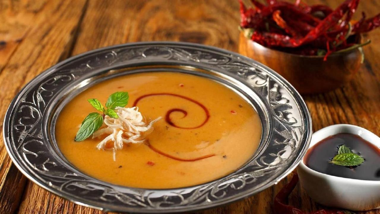 Phosphorion Hotell Istanbul Exteriör bild A bowl of dal makhani