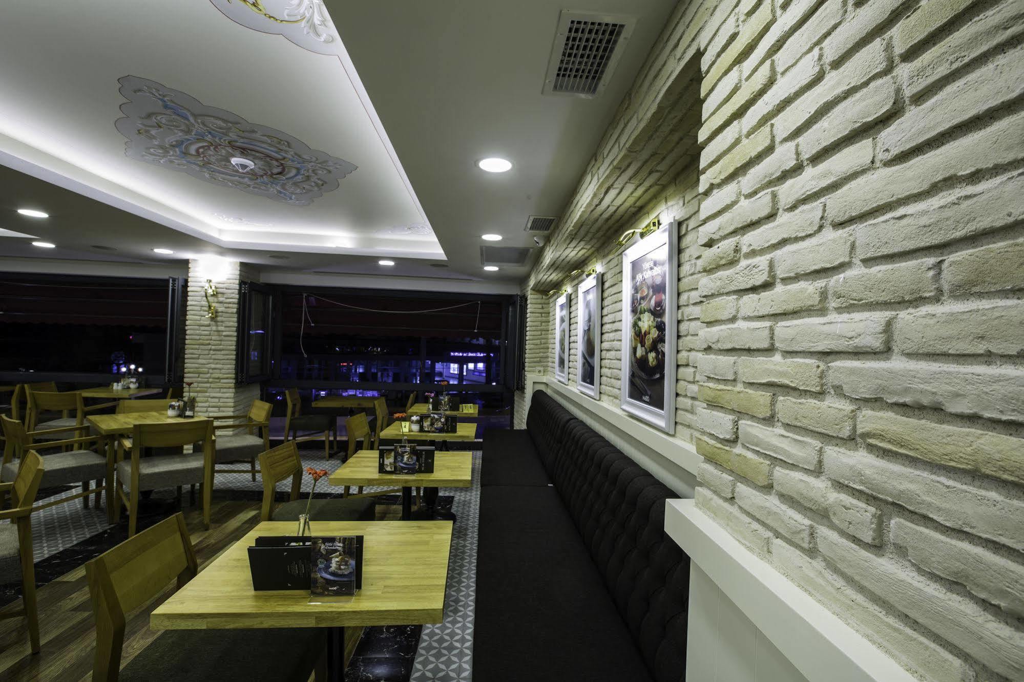 Phosphorion Hotell Istanbul Exteriör bild Interior of a restaurant in Nicosia, Cyprus